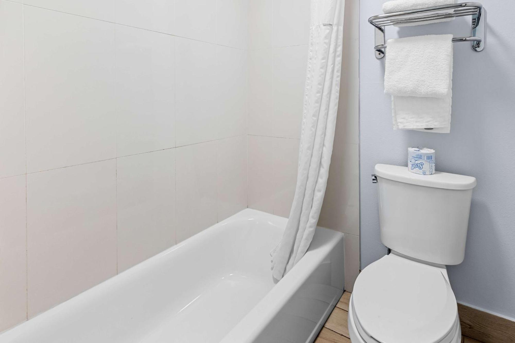 Hotel Surestay By Western Beaumont