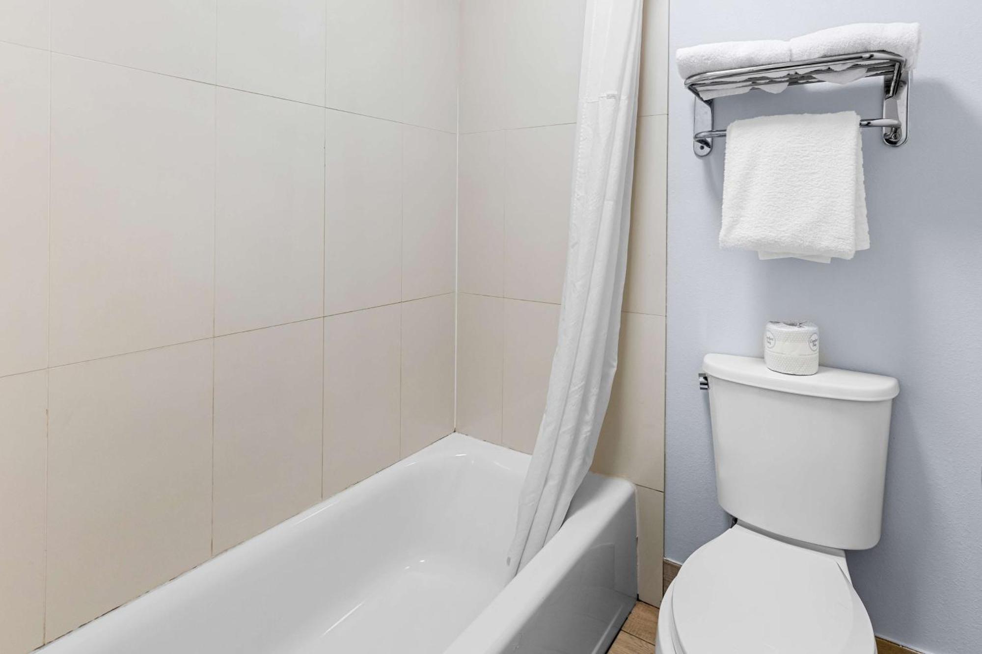 Hotel Surestay By Western 2*