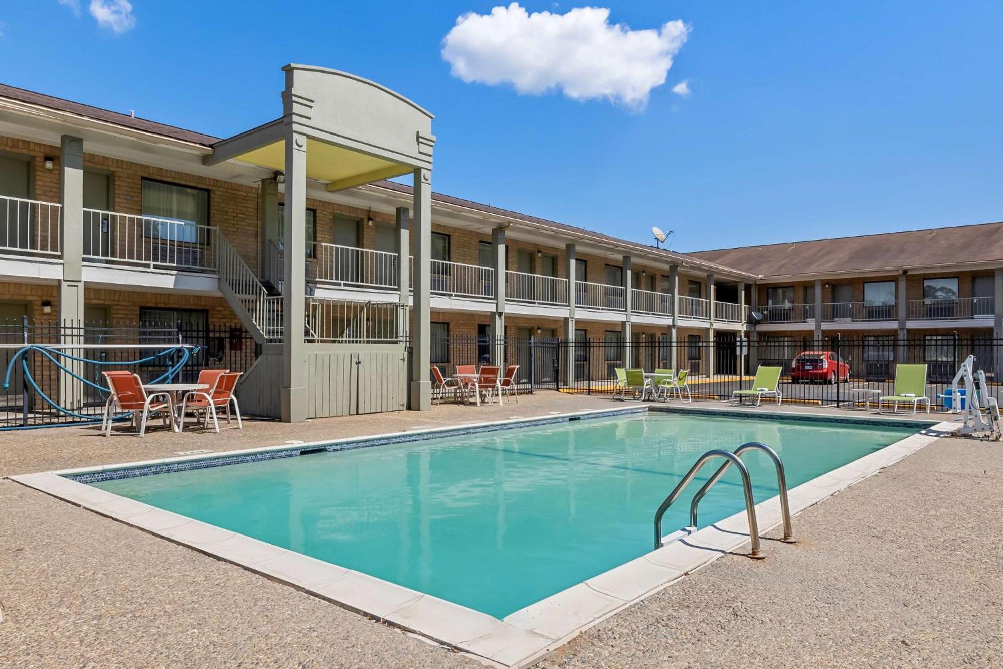 Hotel Surestay By Western Beaumont